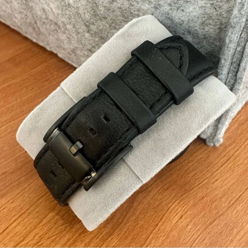 Black Fenmore Men’s Fossil Wristwatch